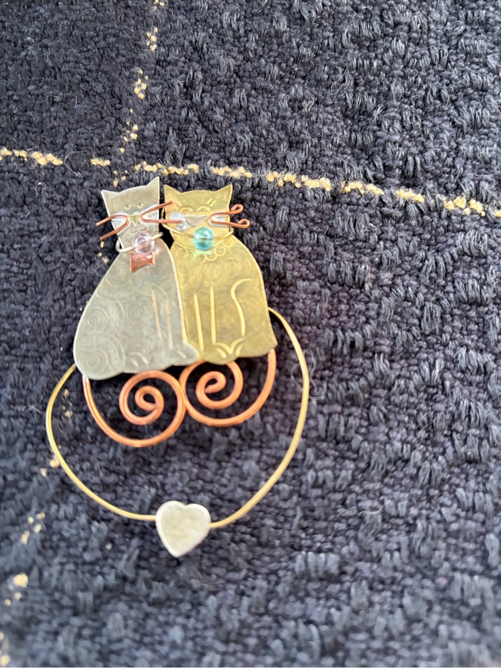 Adorable Metal Clip-On Cats Bookmark